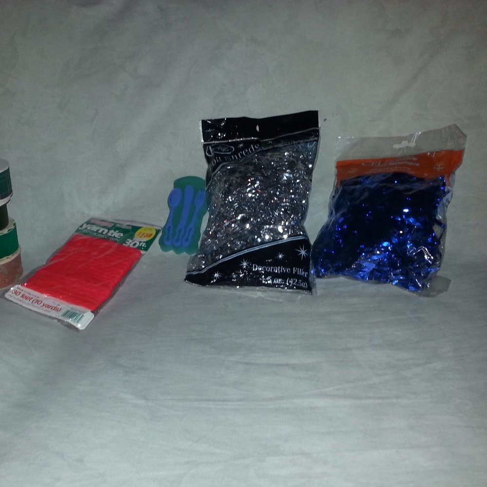 11 Vintage Ribbons and other Items - Picture 4 of 6